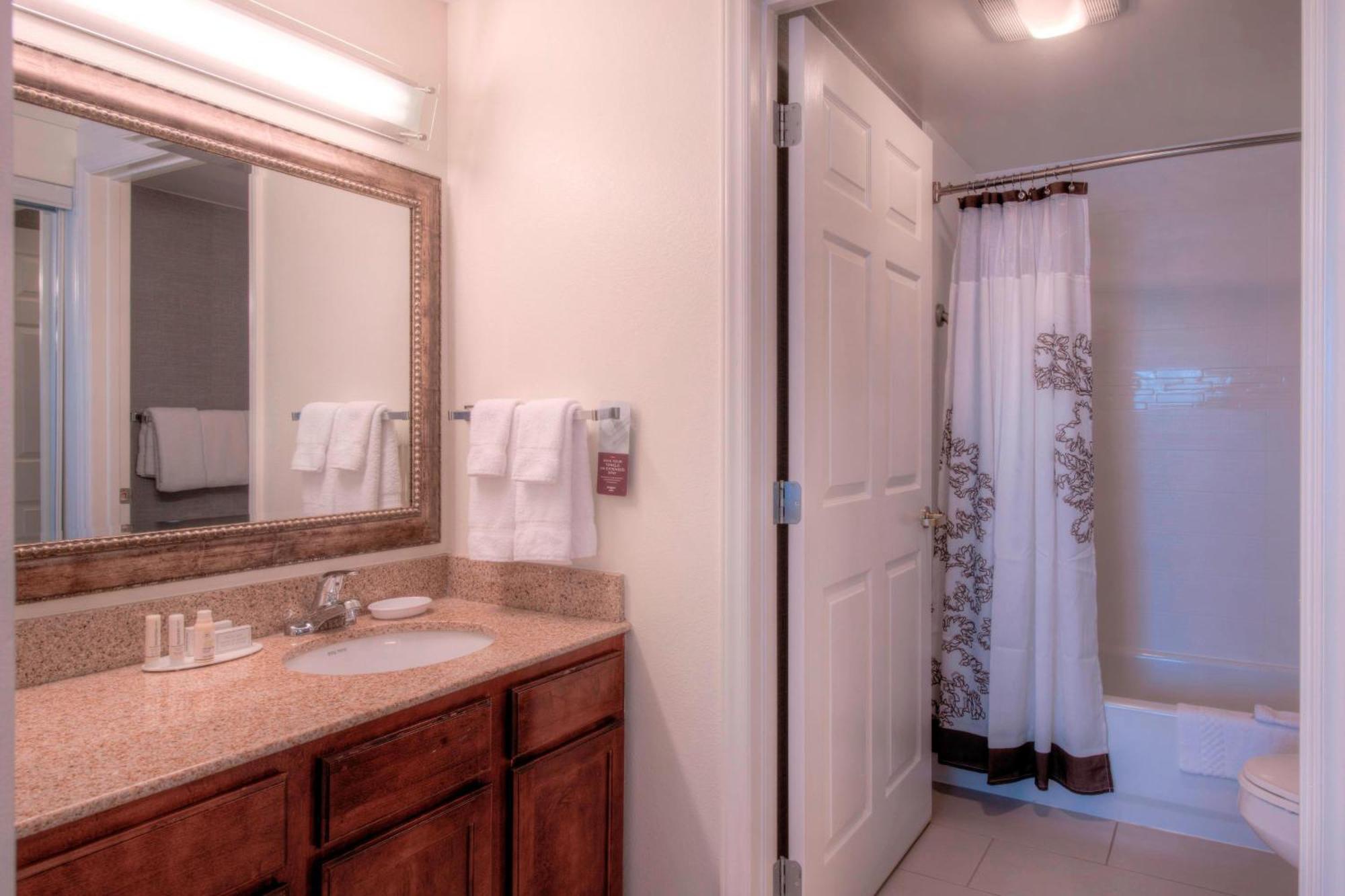 Residence Inn By Marriott Raleigh Crabtree Valley Zewnętrze zdjęcie